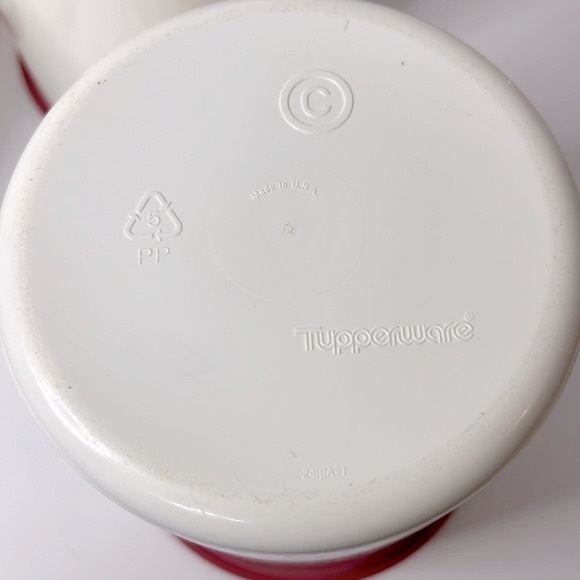 Tupperware One Touch Nesting Storage Canisters Container Set of 4 with Seals - Picture 8 of 10